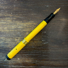 Load image into Gallery viewer, Parker Lady Duofold Ringtop Fountain Pen (late 1920s) - Mandarin Yellow, Triple Cap Band