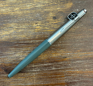 Parker 45, Brushed steel GT Grey barrel