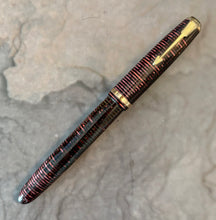 Load image into Gallery viewer, Parker Junior Debutante, Vacumatic  Burgandy Pearl shown.