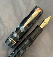 Swan self-filler. Medium Flex