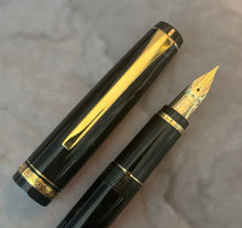Load image into Gallery viewer, Namiki Falcon Fountain Pen - Black w Gold Trim