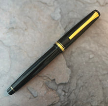Load image into Gallery viewer, Namiki Falcon Fountain Pen - Black w Gold Trim