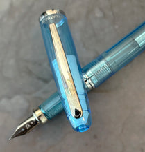 Load image into Gallery viewer, Platinum pgb-3000a Sakura Limited Edition Demonstration - Blue