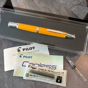 Pilot Namiki Vanishing Point - Deep Yellow w Rhodrum Trim