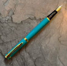 Load image into Gallery viewer, Wordsworth &amp; Black Fountain Pen