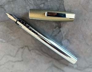 Faber-Castell Loom Metallic fountain pen, olive green