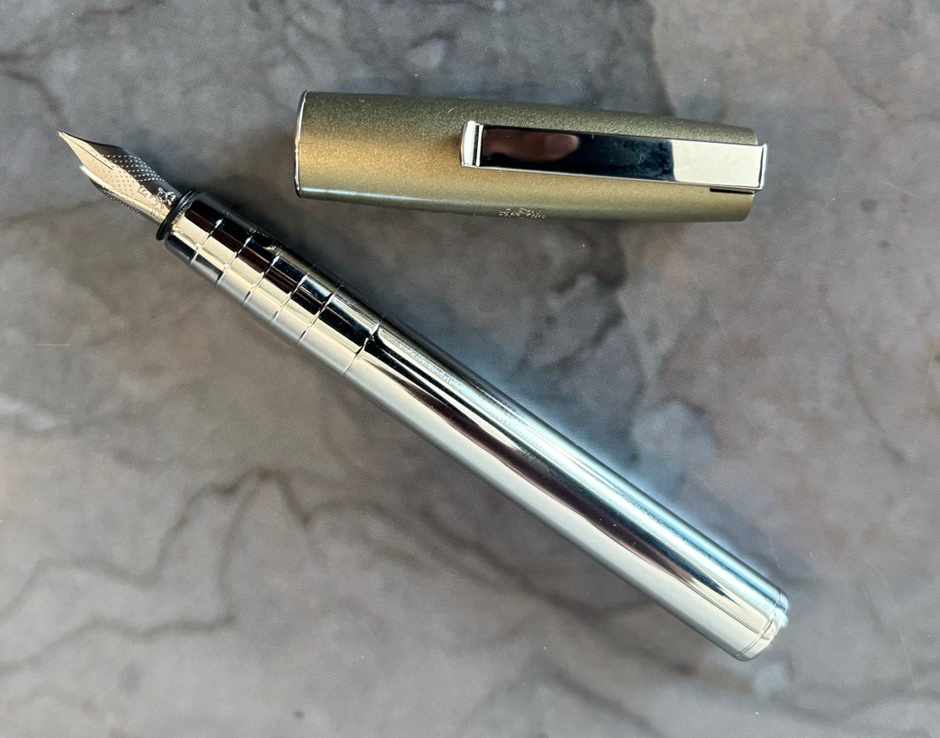 Faber-Castell Loom Metallic fountain pen, olive green