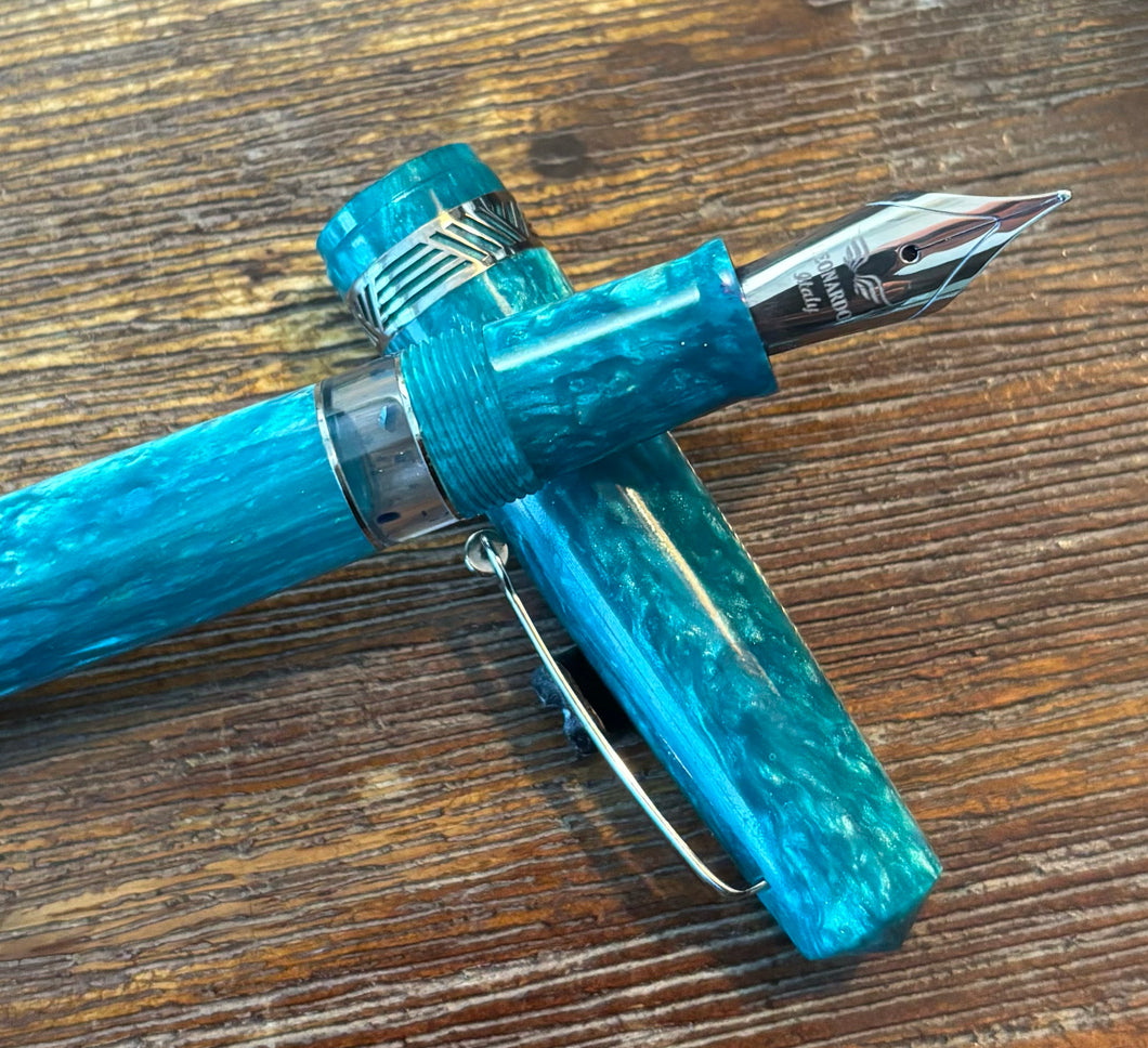 Leonardo Momento Magico Fountain Pen - Emerald Green