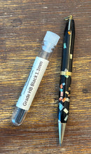 Load image into Gallery viewer, Lady's  Pear &amp; Green, 1.1mm lead