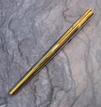 Load image into Gallery viewer, S.T. Dupont Classic Gold