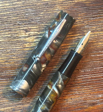 Load image into Gallery viewer, Waterman’s Model 32 Fountain Pen