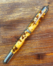 Load image into Gallery viewer, Visconti Pericle 2001 Fountain Pen