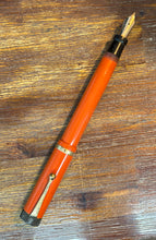 Load image into Gallery viewer, Parker Duofold Senior ”Big Red” Fountain pen and Pencil