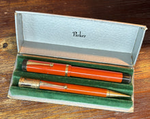 Load image into Gallery viewer, Parker Duofold Senior ”Big Red” Fountain pen and Pencil