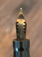 Load image into Gallery viewer, Mabie-Todd Blackbird Fountain pen &amp; Pencil set