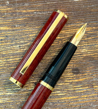 Load image into Gallery viewer, Waterman Master Fountain Pen and Ballpoint set