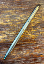 Load image into Gallery viewer, Kreisler ballpoint pen and pencil set 12k gold