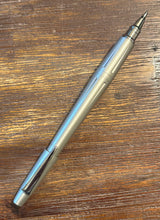 Load image into Gallery viewer, Tombow ZOOM 2000 Oil-Based Rollerball Pen