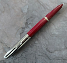 Load image into Gallery viewer, Parker 21 Burgundy barrel, steel cap