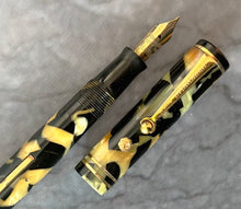 Load image into Gallery viewer, Wahl Eversharp Gold Seal Fountain Pen (1920s) - Black &amp; Pearl