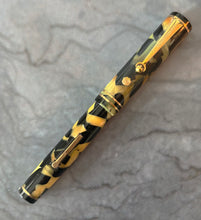 Load image into Gallery viewer, Wahl Eversharp Gold Seal Fountain Pen (1920s) - Black &amp; Pearl