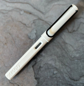 Lamy Safari, White