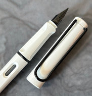 Lamy Safari, White