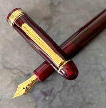 Load image into Gallery viewer, Platinum #3776 Century Fountain Pen - Bourgogne/Gold