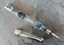 Load image into Gallery viewer, The TWSBI Diamond 580, clear