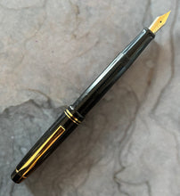 Load image into Gallery viewer, Pilot 78G Fountain Pen