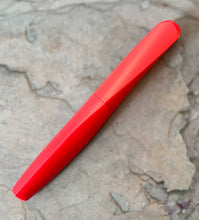 Load image into Gallery viewer, Pelikan Twist, Red