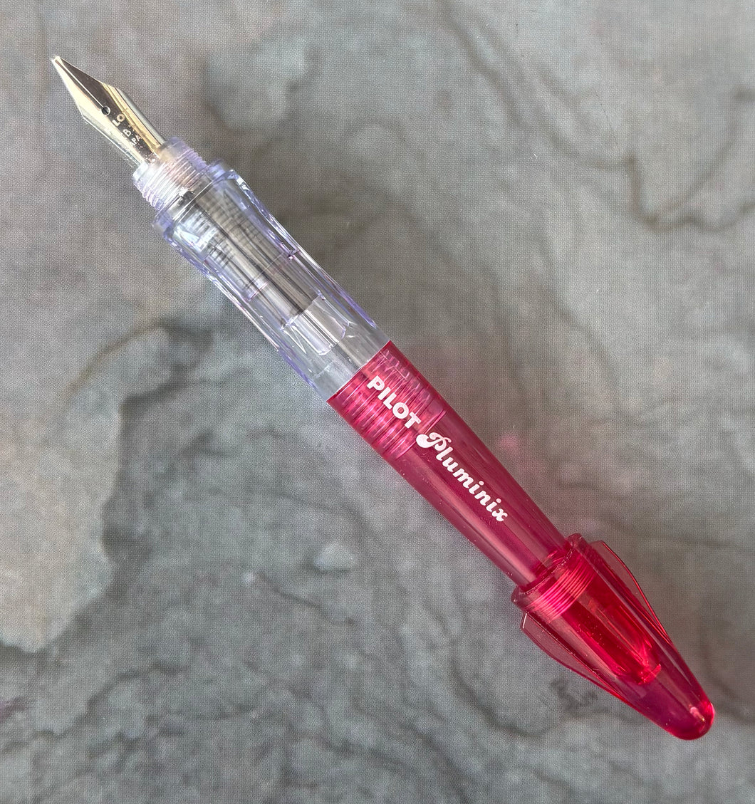 Pilot Pluminix Fountain Pen Italic Calligraphy / Red