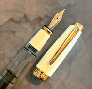 TWSBI Mini White-Piston fill
