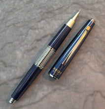Load image into Gallery viewer, Pentel Kerry