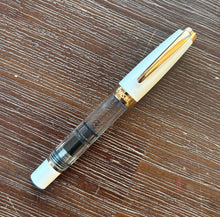 Load image into Gallery viewer, TWSBI Mini White-Piston fill