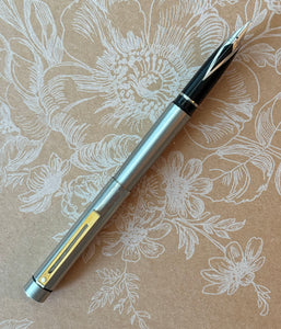 Sheaffer Targa 1001X, Stainless steel, Medium nib