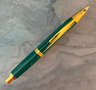 Pilot Namiki Vanishing Point - Green w Gold Trim
