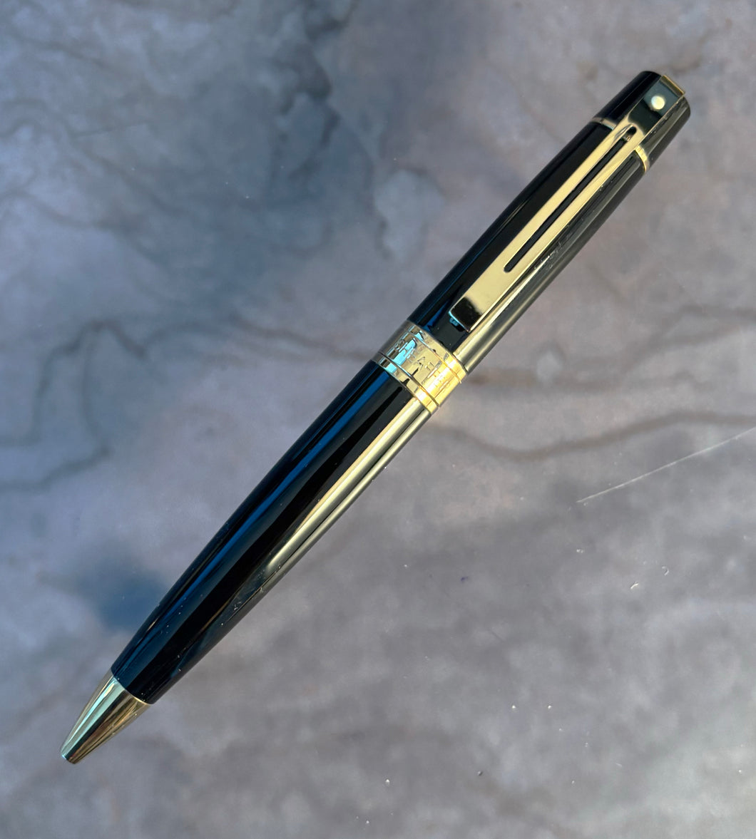 Sheaffer 300 Glossy Black Gold Trim Ballpoint Pen