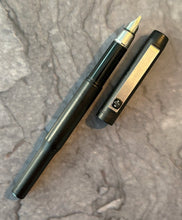 Load image into Gallery viewer, Parker 25, Black Matte, Fountain Pen