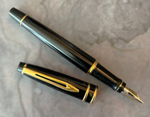 Load image into Gallery viewer, Waterman Expert I Fountain Pen, Black
