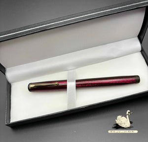 Mabie Todd, Swan Garnet Lizard Fountain Pen