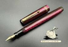 Load image into Gallery viewer, Mabie Todd, Swan Garnet Lizard Fountain Pen