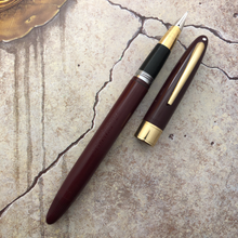 Load image into Gallery viewer, Sheaffer Valiant Snorkel, Burgundy