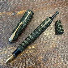 Load image into Gallery viewer, Parker Vacumatic c1945 Green Pearl, Junior
