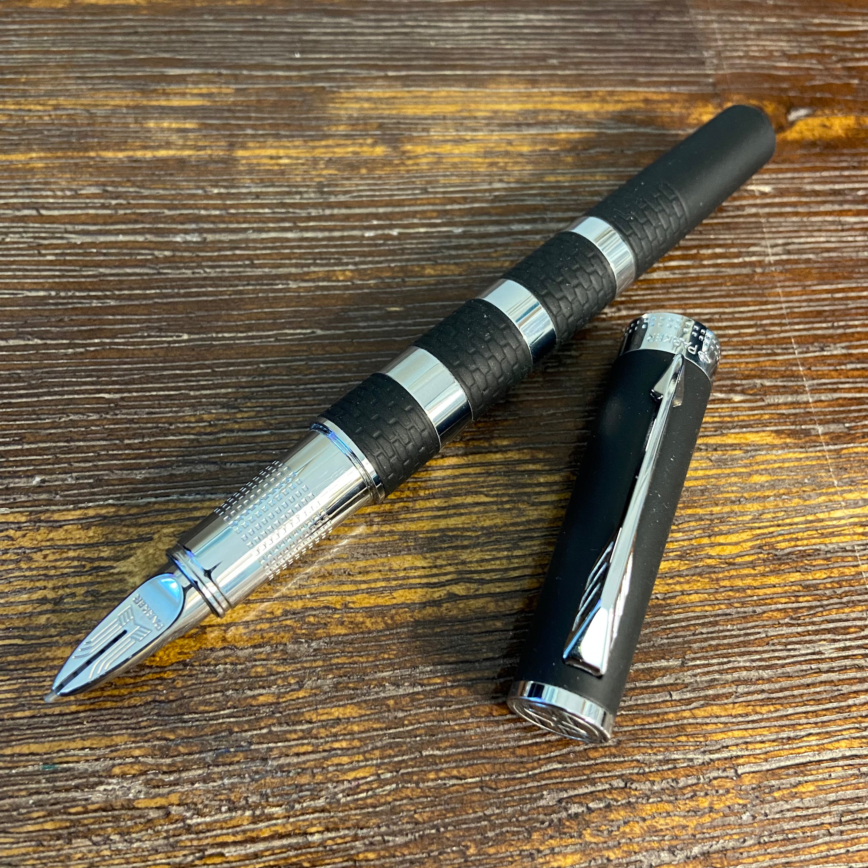 Parker Ingenuity Large 5th Technology Ink Pen, Black Rubber with Chrom Parker Ingenuity Large 5th Technology Ink Pen, Black Rubber with Chrom