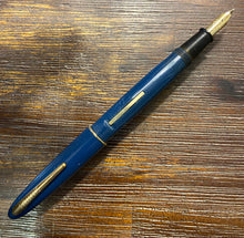 Load image into Gallery viewer, Sheaffer Craftsman, Blue Lever-fill