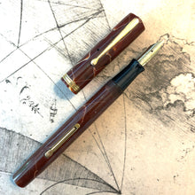 Load image into Gallery viewer, Waterman 94 Mahogany Brown-Cream, lever-fill