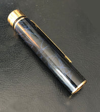 Load image into Gallery viewer, caps - Sheaffer Classic Targa Fountain Pen