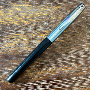Sheaffer Cartridge Pen Red barrel, chrome cap