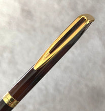 Load image into Gallery viewer, Waterman c/f, Brown Marble, Ballpoint